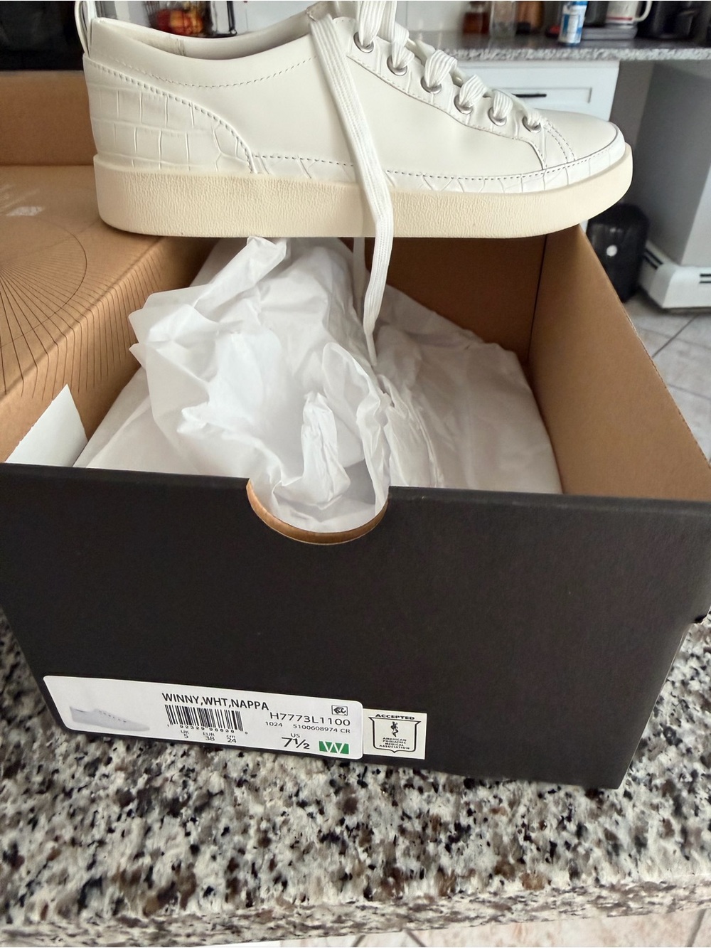 Classic White Low-Top Sneakers with Croc-Embossed Heel